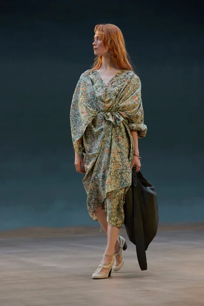 Look 53